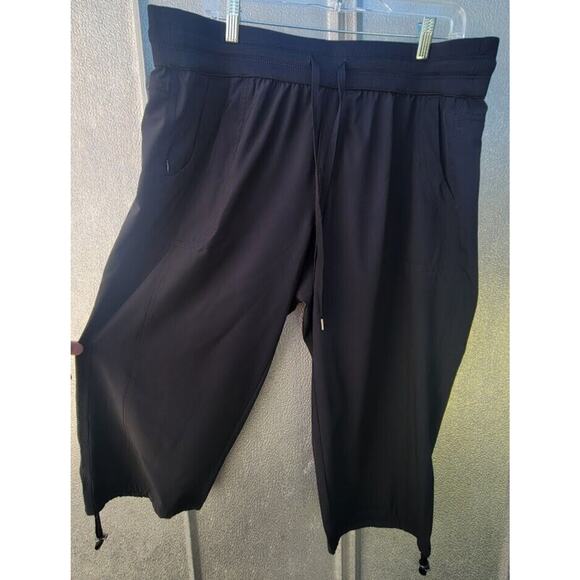 Cafe Marrahesh Black Capri Pants Size 16W - Picture 2 of 9